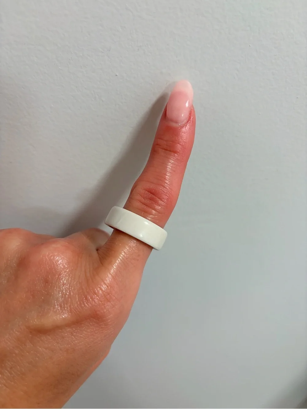 Oura White Ceramic Ring Box - Size 8